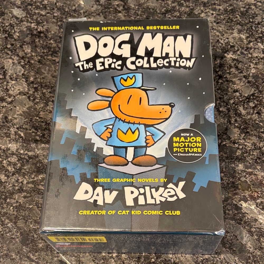 Dog Man: The Epic Collection by - Black and Blue